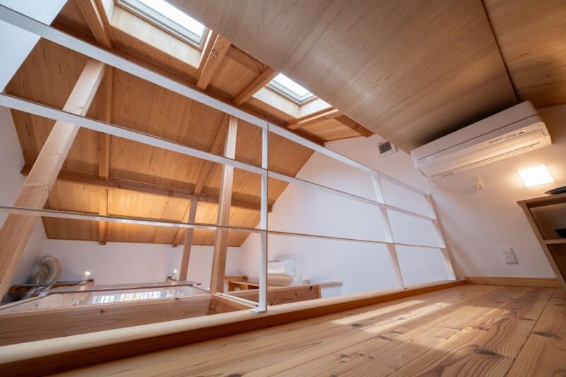 京都 間口が狭い家 天窓 採光