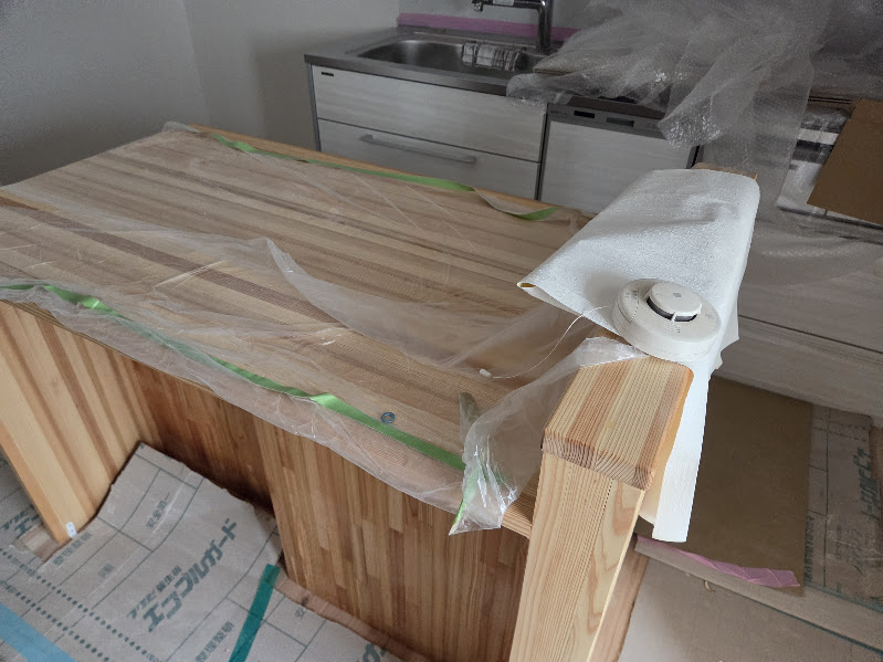 造作キッチンカウンター収納